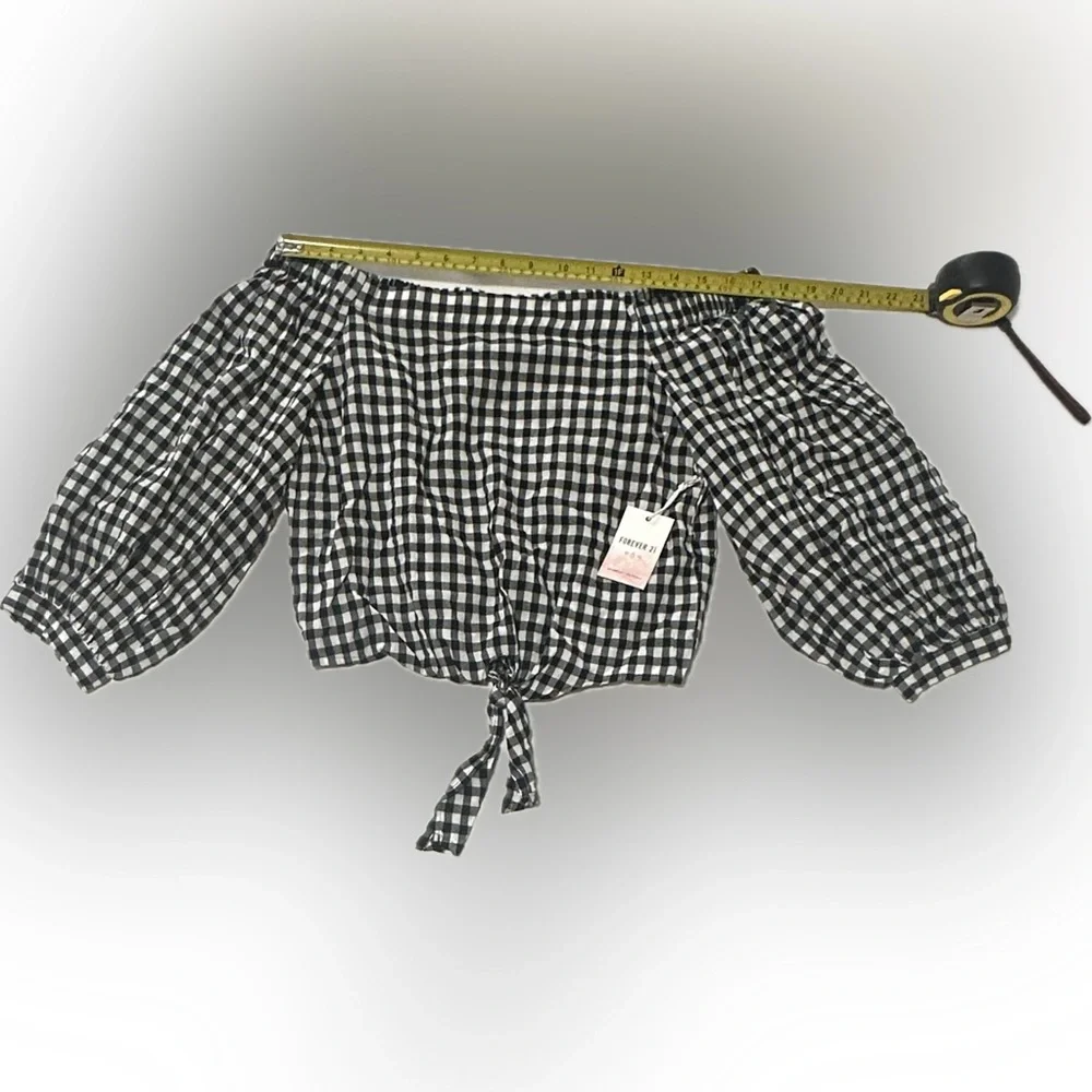 Forever 21 Cropped Buffalo Check Peasant Top w/Tie Front-Size Medium (NWT) - Picture 8 of 9